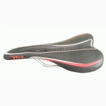 Selle VTT noir/rouge/gris